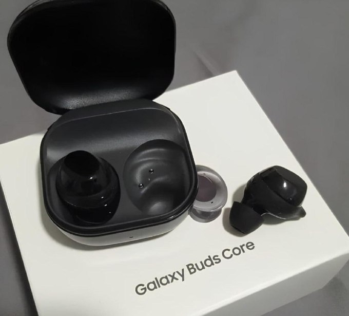 Samsung Galaxy Buds Core Fone de Ouvido Sem Fio