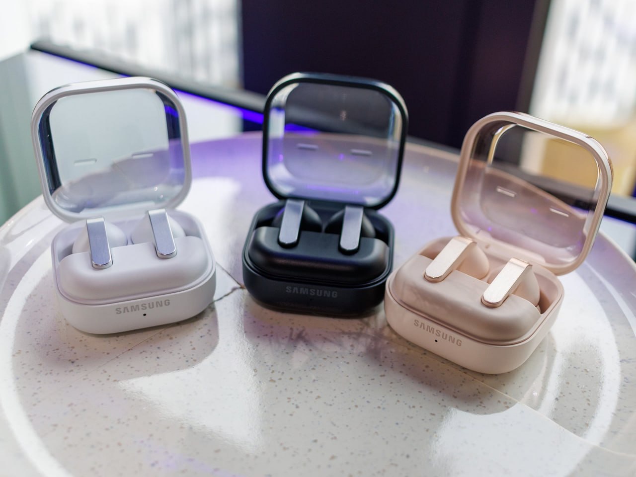 Samsung Galaxy Buds4 Fone de Ouvido In-Ear Sem Fio