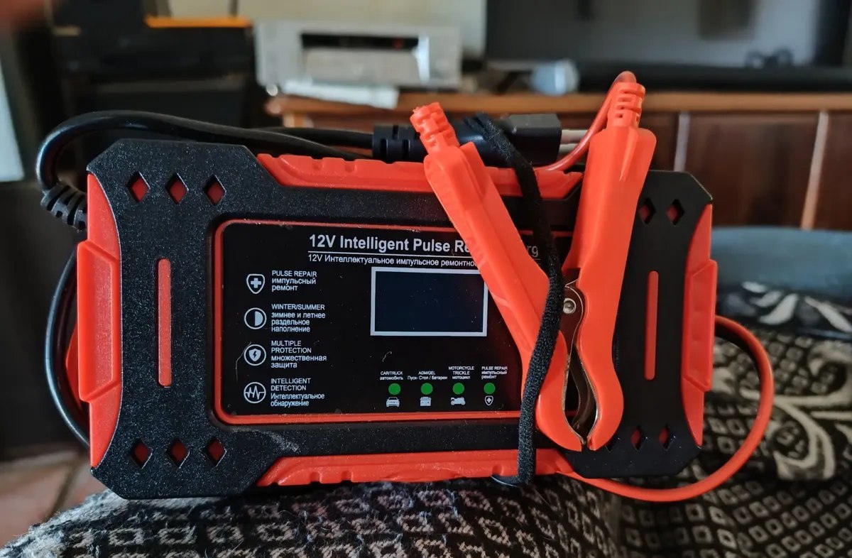 Carregador Inteligente Bateria Automotiva 12V 6A Bivolt