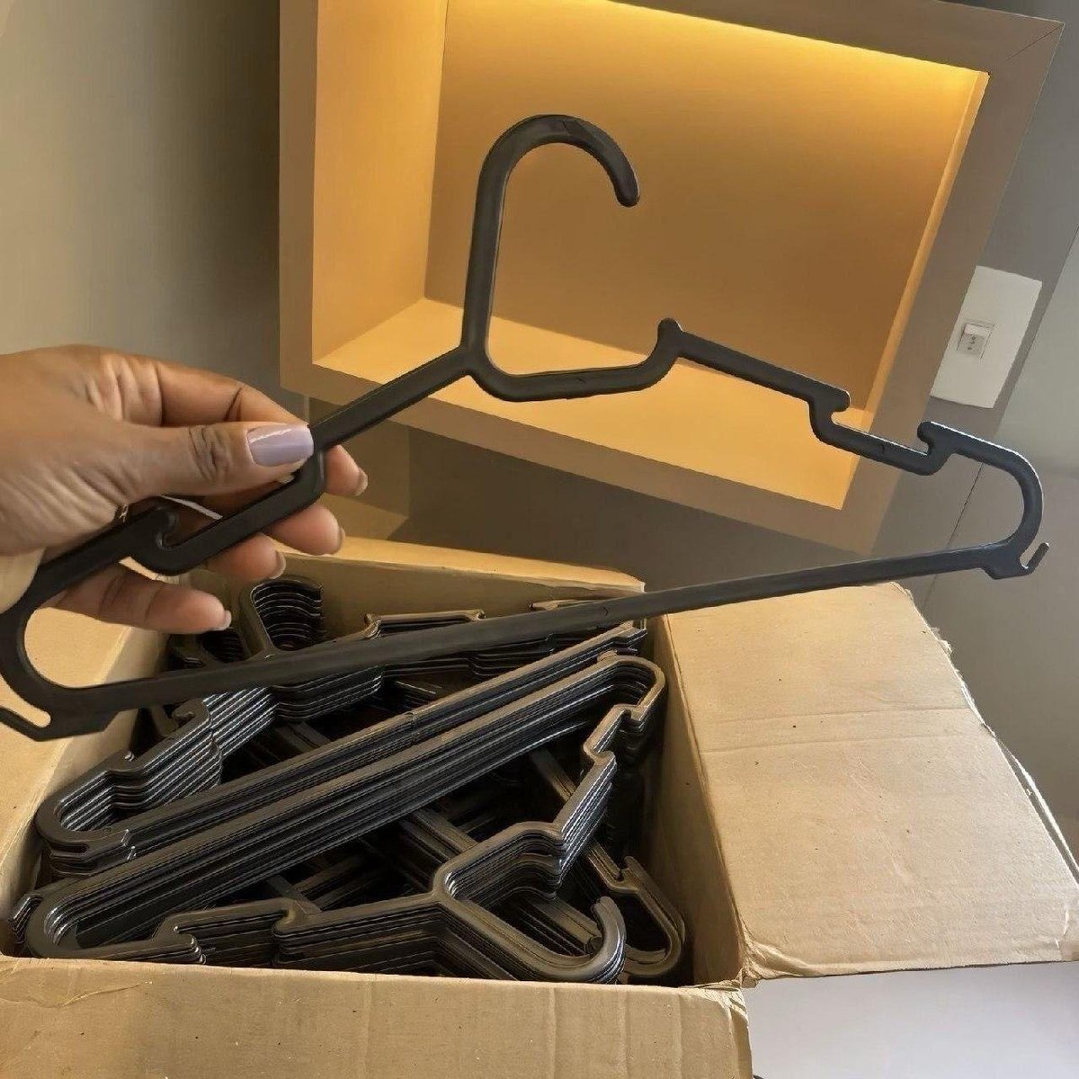Kit 50 Cabide Adulto Preto Reforçado Organizador