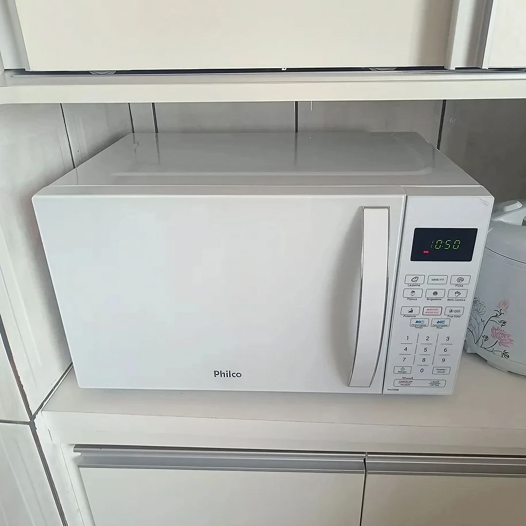 Micro-ondas Philco Limpa Fácil 28L 1400W 127V
