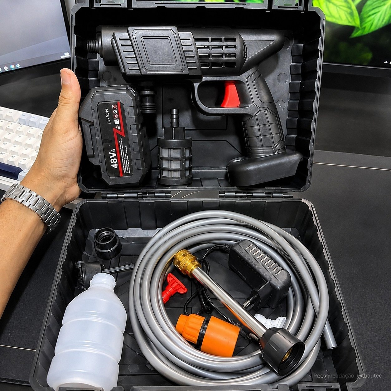 Lavadora Alta Pressão Portátil Recarregável Bivolt