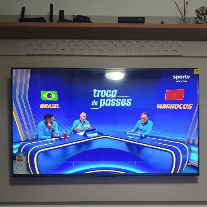 Smart TV Hisense HI-QLED 4K 50 polegadas