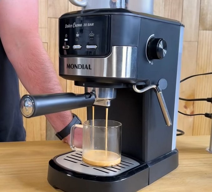 Cafeteira Espresso Dolce Crema 20 Bar 1200W 127V Mondial